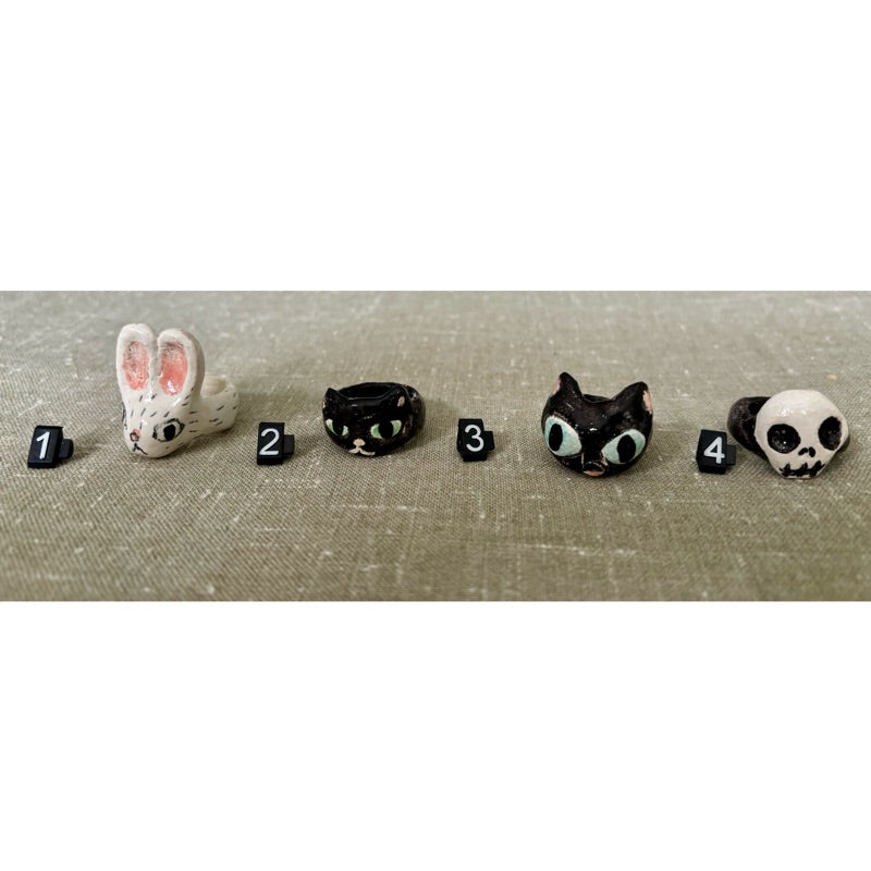 Medium ring - US 7 / UK N