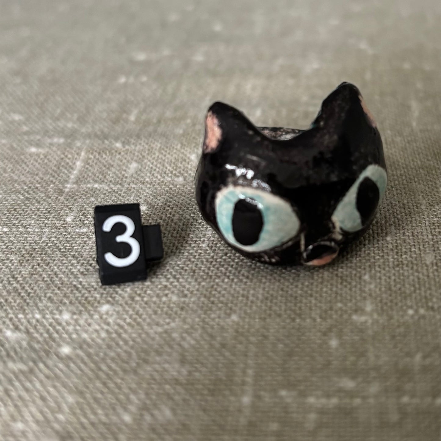 Medium ring - US 7 / UK N