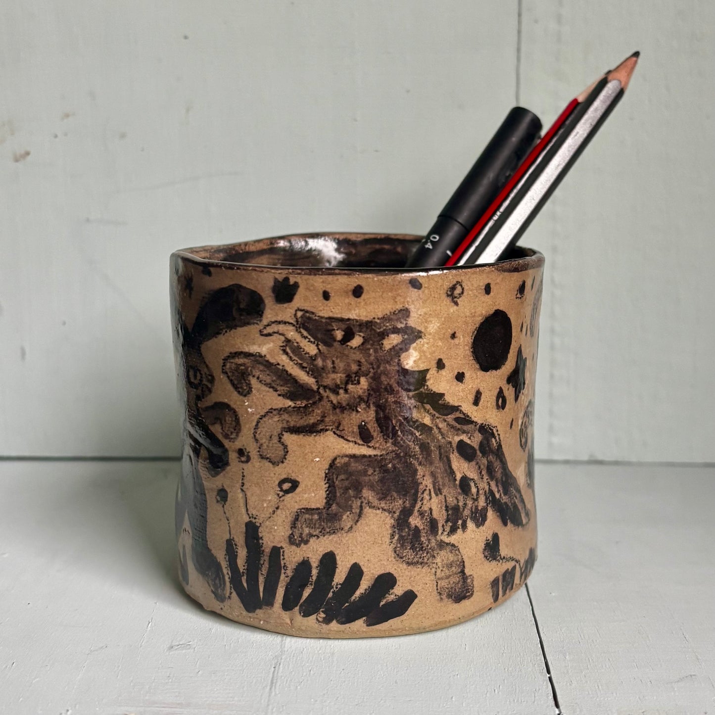 Folklore dance pot/vase/vessel