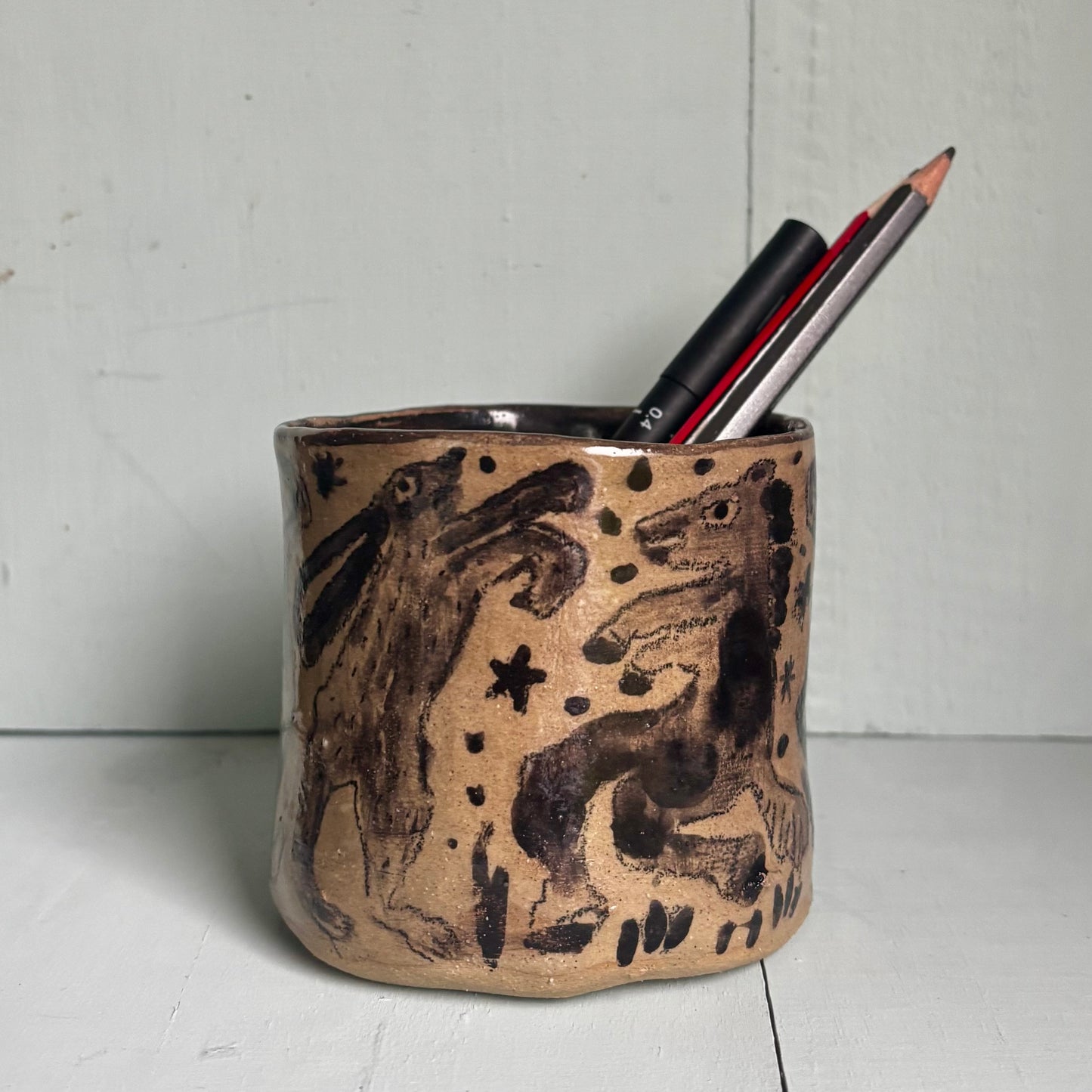 Folklore dance pot/vase/vessel