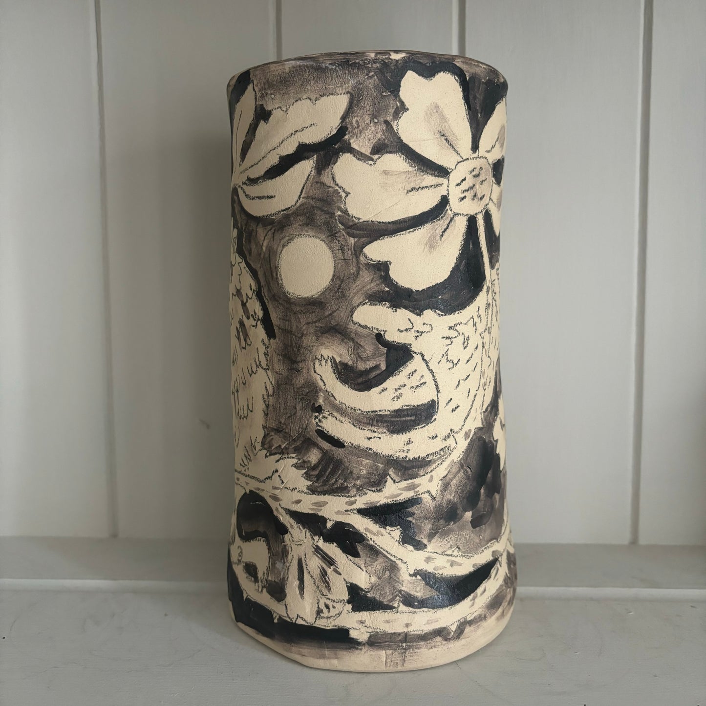 Black Shuck - vase